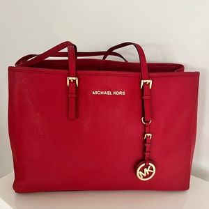 Michael Kors leather, large tote bag / purse